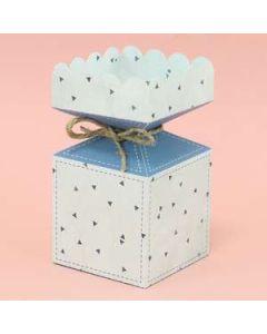 vertical candy box - scalloped